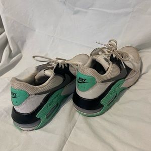 Nike Air sneakers women’s 6.5